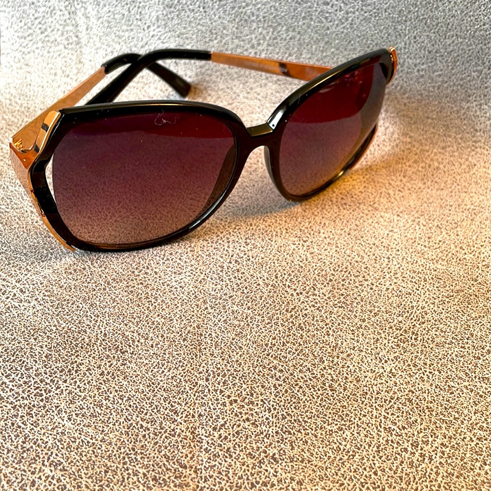 Oversized sunglasses purple lenses with gold hardware NWOT